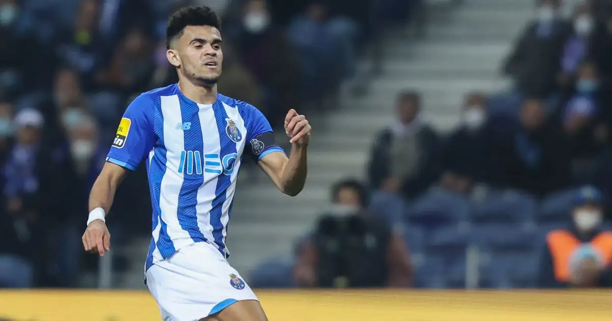 Liverpool sign Porto winger Luis Diaz