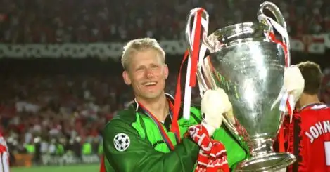 Man Utd Champions League winner ripped apart for 2022 hopes by Liverpool and City legends