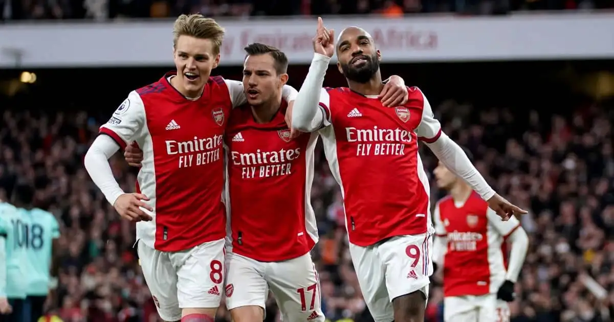 Comfortable Arsenal cruise to win over Leicester and reclaim top-four spot with Man Utd watching
