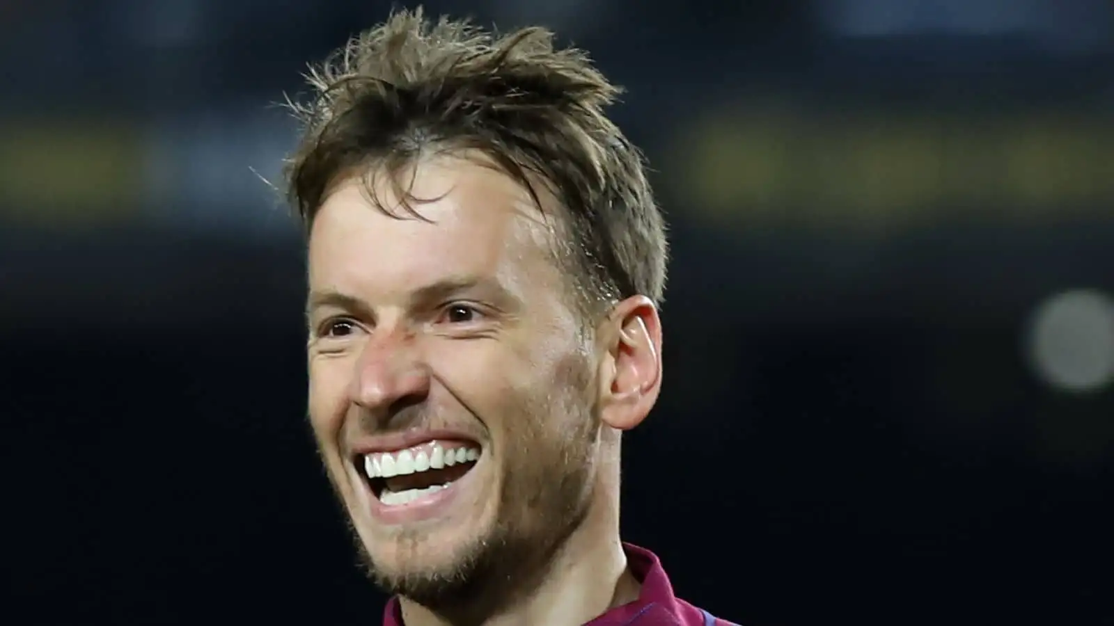 Neto Murara gestures during the La Liga Santander between FC Barcelona and CA Osasuna at Camp Nou