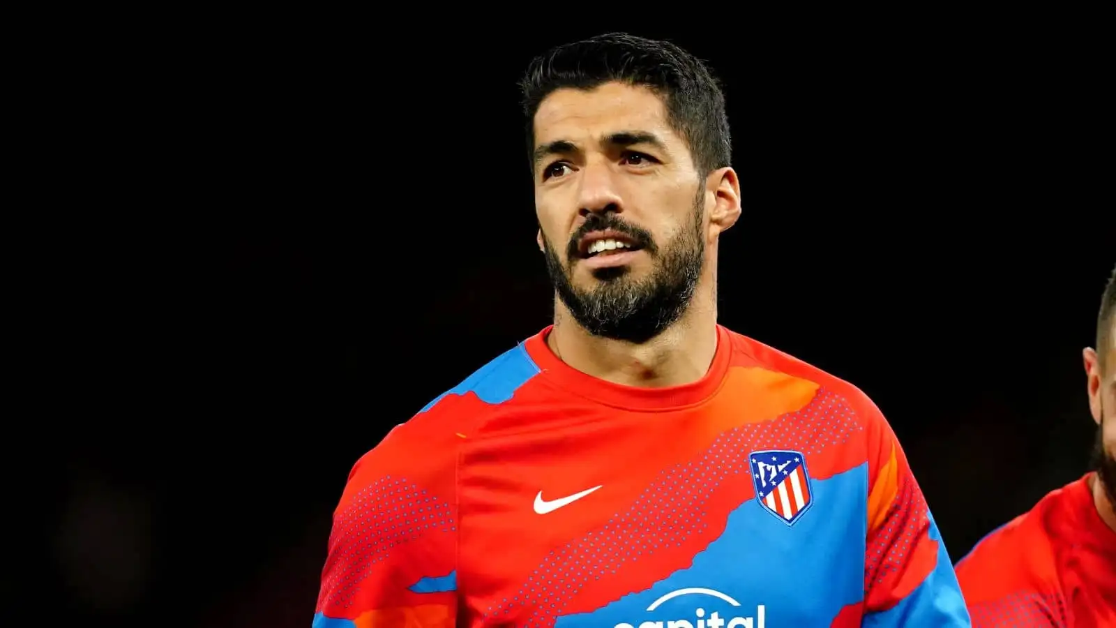 Luis Suarez gives Steven Gerrard strong nudge with big hint over Aston Villa transfer