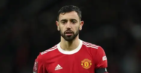 Pundit says he wouldn’t swap Bruno Fernandes for in-form Arsenal star