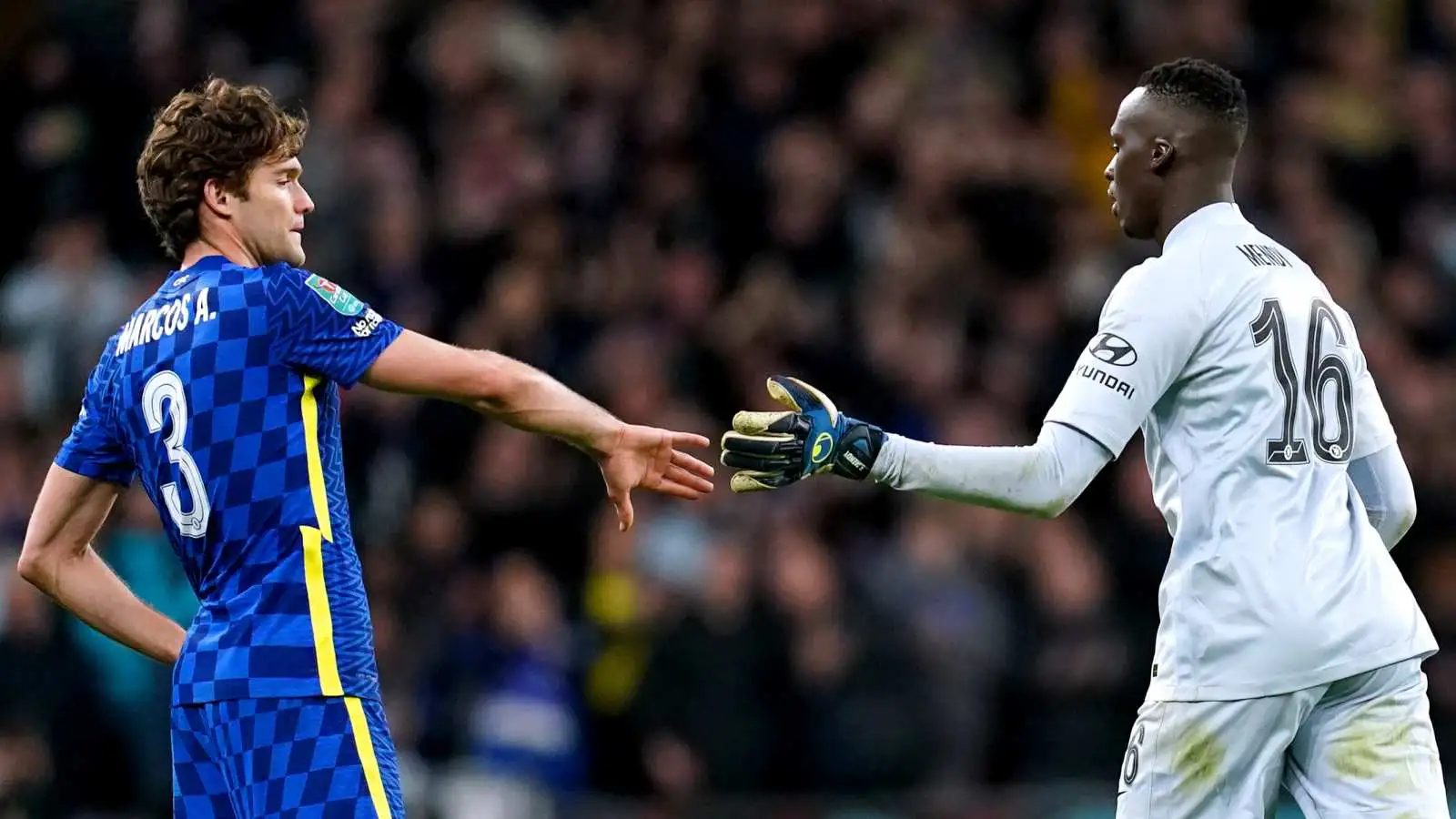 Marcos Alonso acknowledging Edouard Mendy