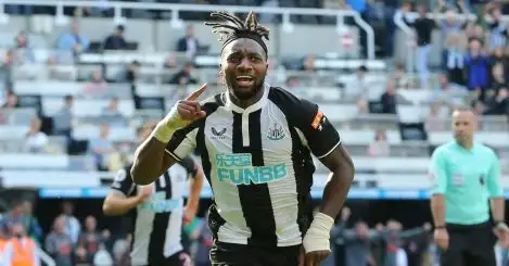 Allan Saint-Maximin in cryptic admission over Newcastle future amid links with Prem trio