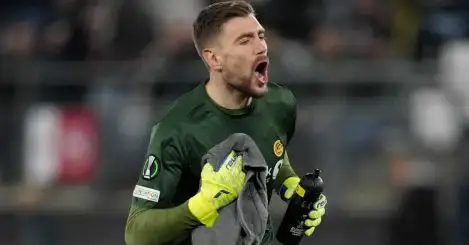 Wolves wrestle with Celtic for sub-£1m signing of European keeper after three missed opportunities