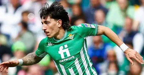 Hector Bellerin news: No decision made on future amid Mikel Arteta demand and Real Betis claims