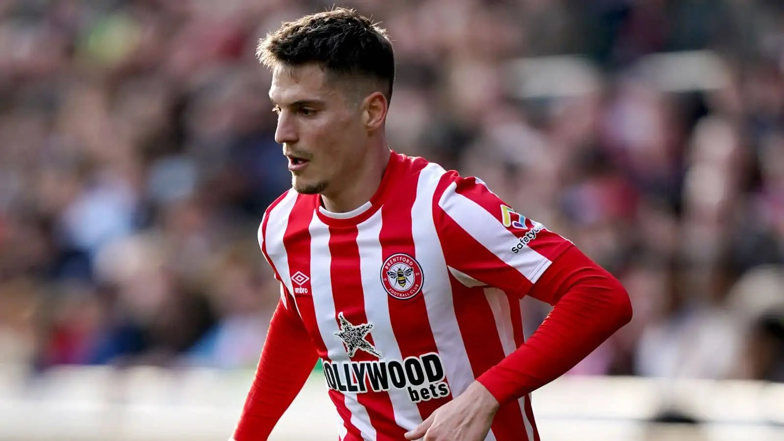Brentford's Sergi Canos during the Premier League match at Brentford Community Stadium,