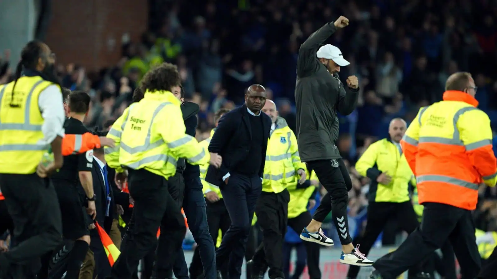 Frank Lampard offers support as Patrick Vieira kicks Everton fan after being goaded in Palace defeat