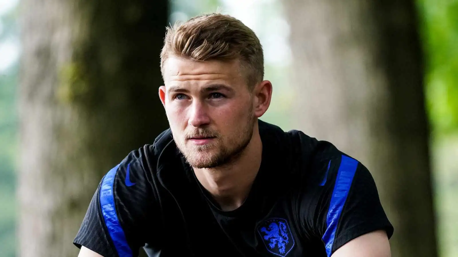 Matthijs de Ligt training with the Netherlands