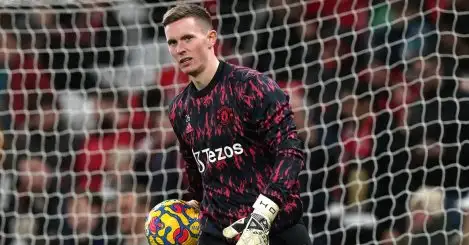 Sources: Dean Henderson left in limbo with Nott’m Forest ready to pull out of Man Utd deal after alternative target emerges