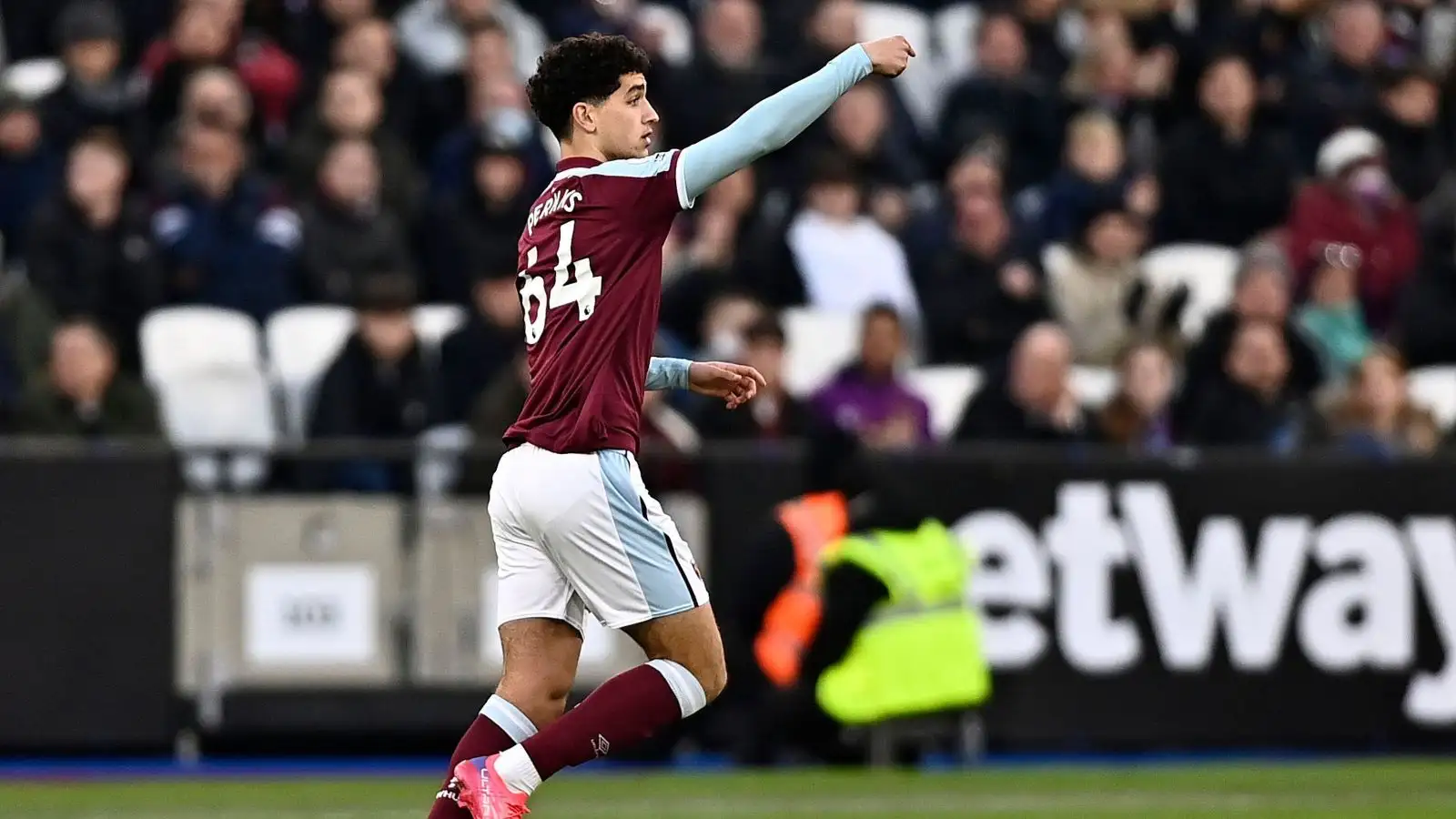 Sonny Perkins West Ham January 2022