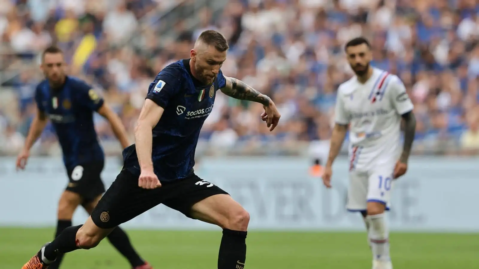 Milan Skriniar appears on Chelsea radar with midfielder set to be offered as makeweight