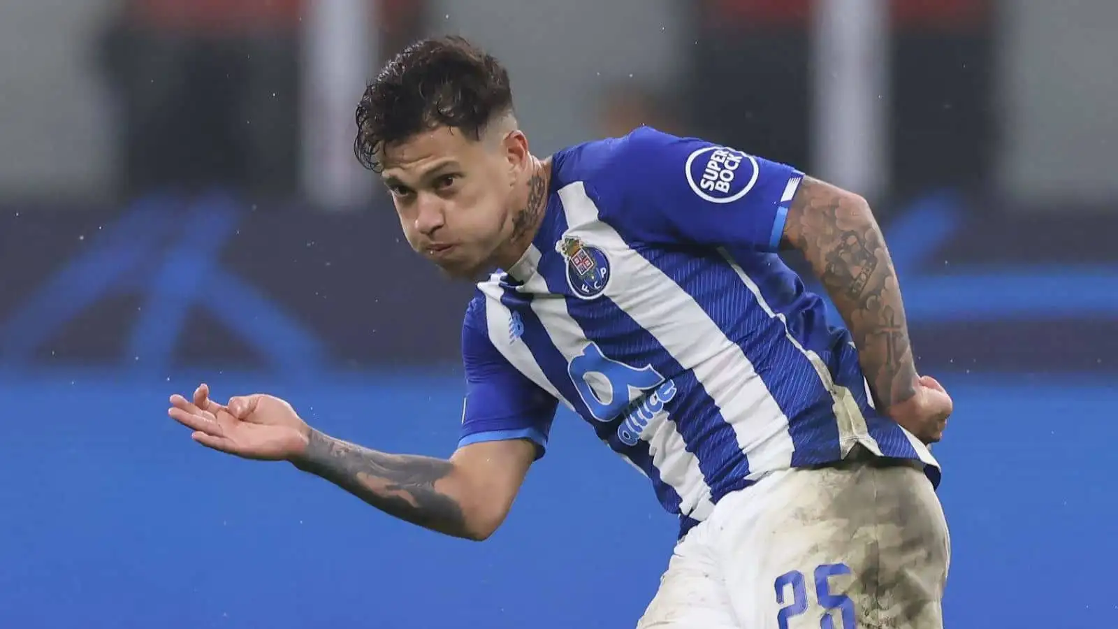 Otavio of FC Porto during the UEFA Champions League match at Giuseppe Meazza, Milan