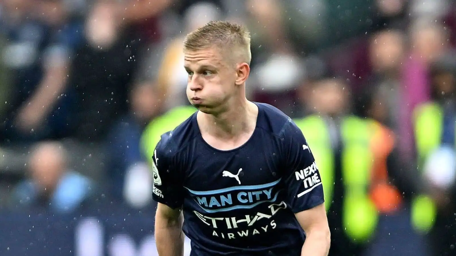 Oleksandr Zinchenko transfer latest: Arsenal left with one hurdle to clear as star flies to Orlando to seal £32m deal
