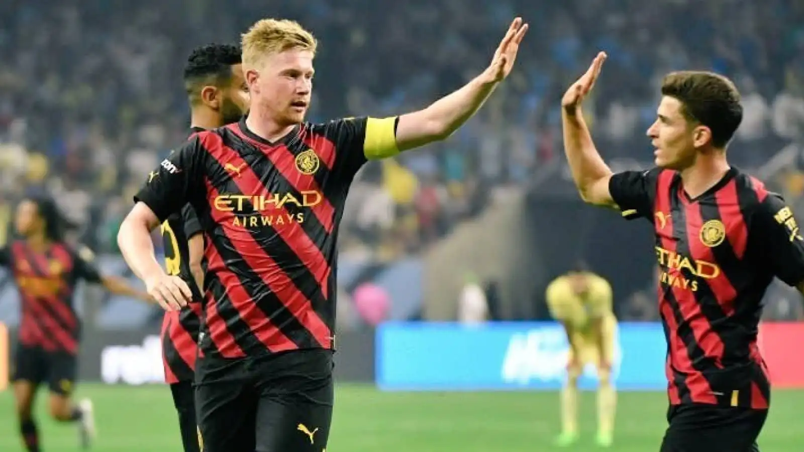 Kevin De Bruyne, Julian Alvarez Man City v Club America (pic from MCFC)