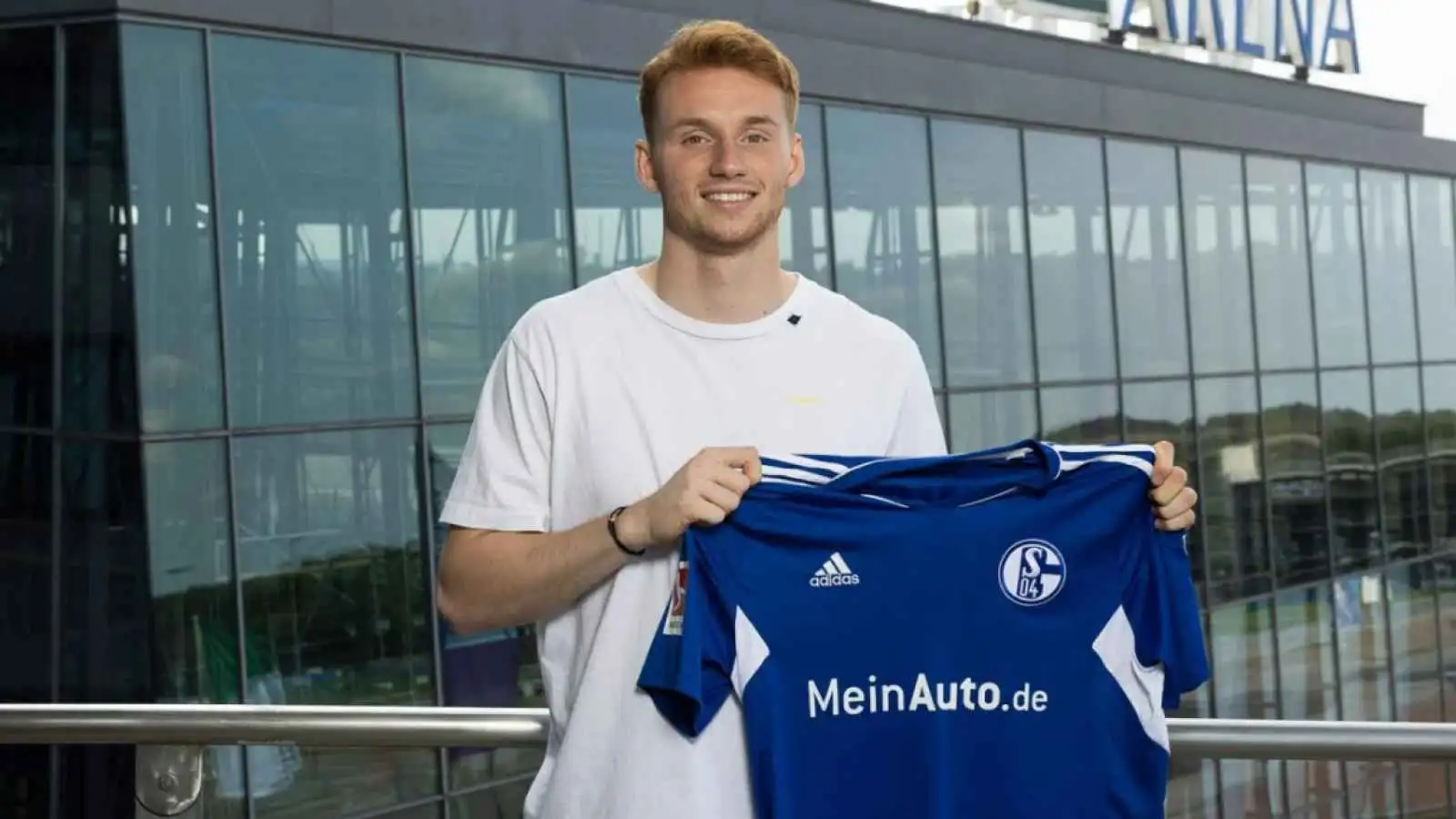 Liverpool make crucial Sepp van den Berg decision before announcing defender’s exit to Bundesliga