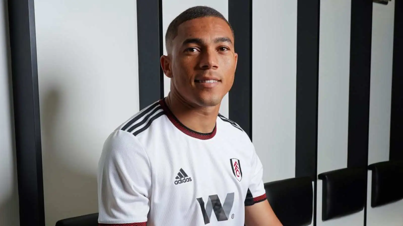 Carlos Vinicius completes Premier League return, as former Tottenham  striker signs for Fulham