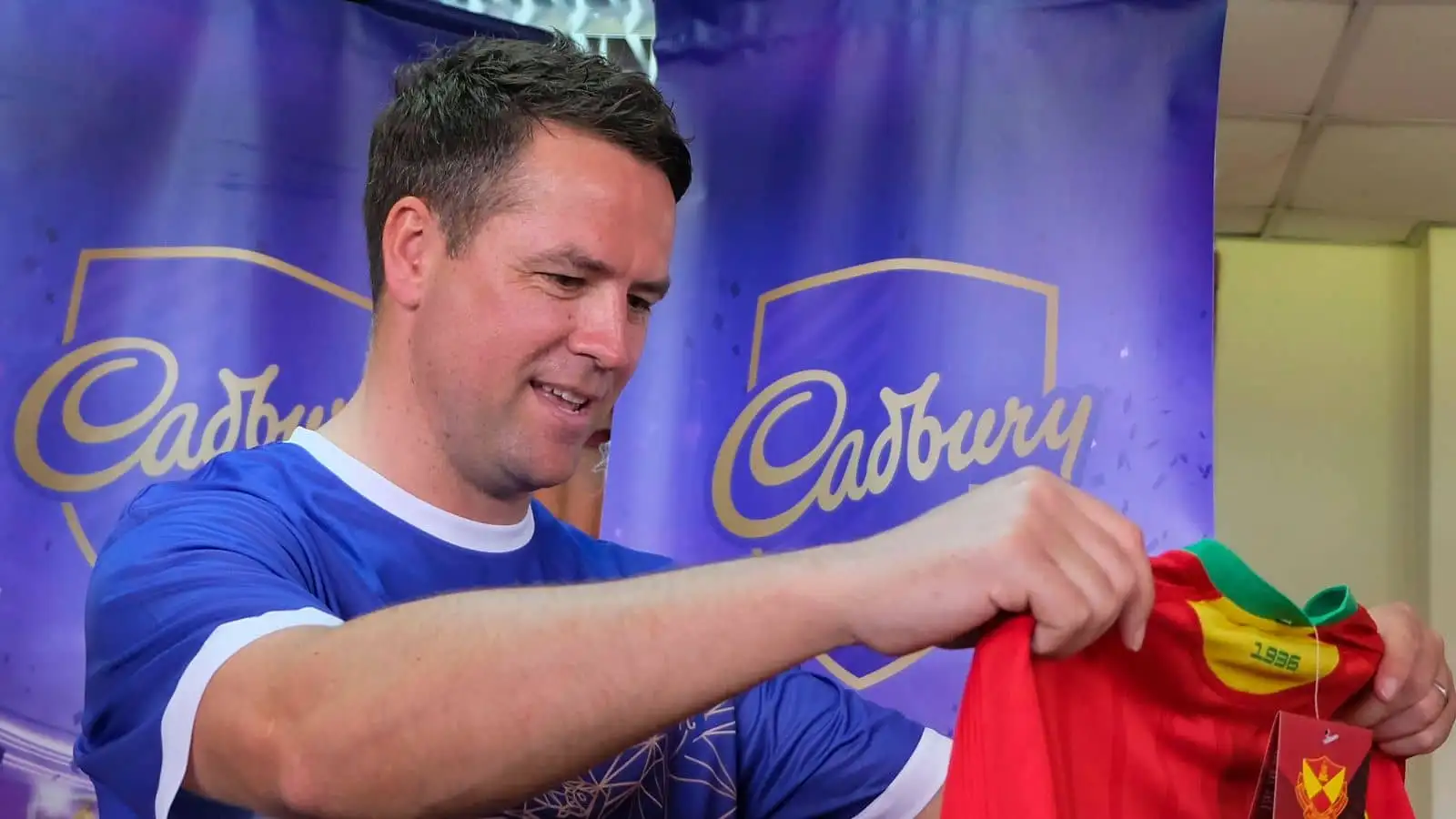 Michael Owen hits out at ‘non-existent’ Liverpool attacker and claims Reds defender ‘makes me nervous’