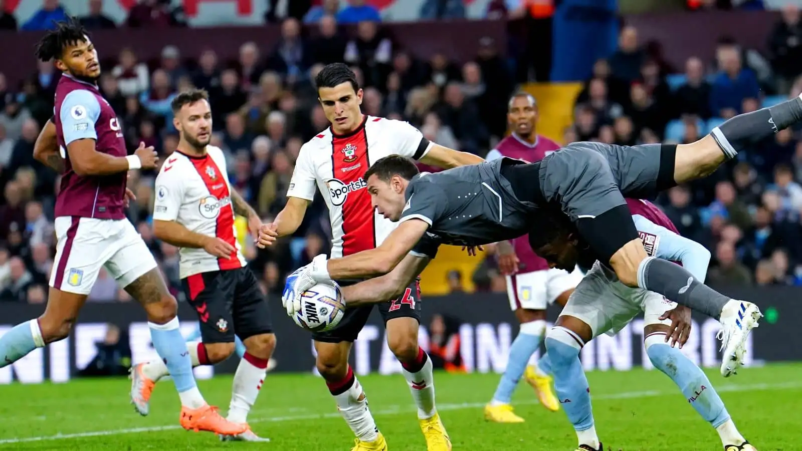 Atletico Madrid stance on Jan Oblak to test star over Aston Villa loyalty claim