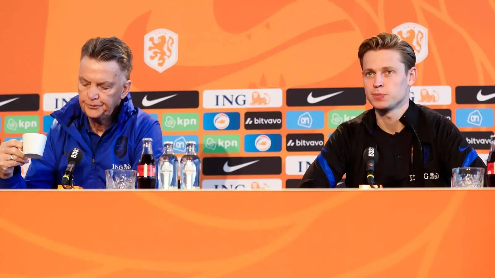 Frenkie de Jong: Man Utd given fresh transfer hope as Louis van Gaal issues Barcelona warning to midfielder