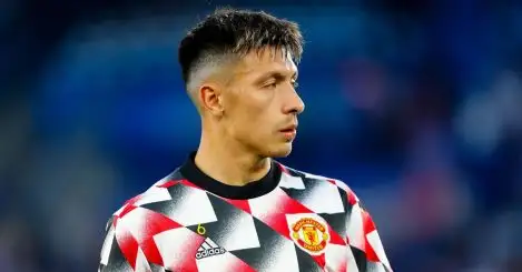 Carragher warns Lisandro Martinez in for Erling Haaland mauling, as pundit tightens noose on Utd man