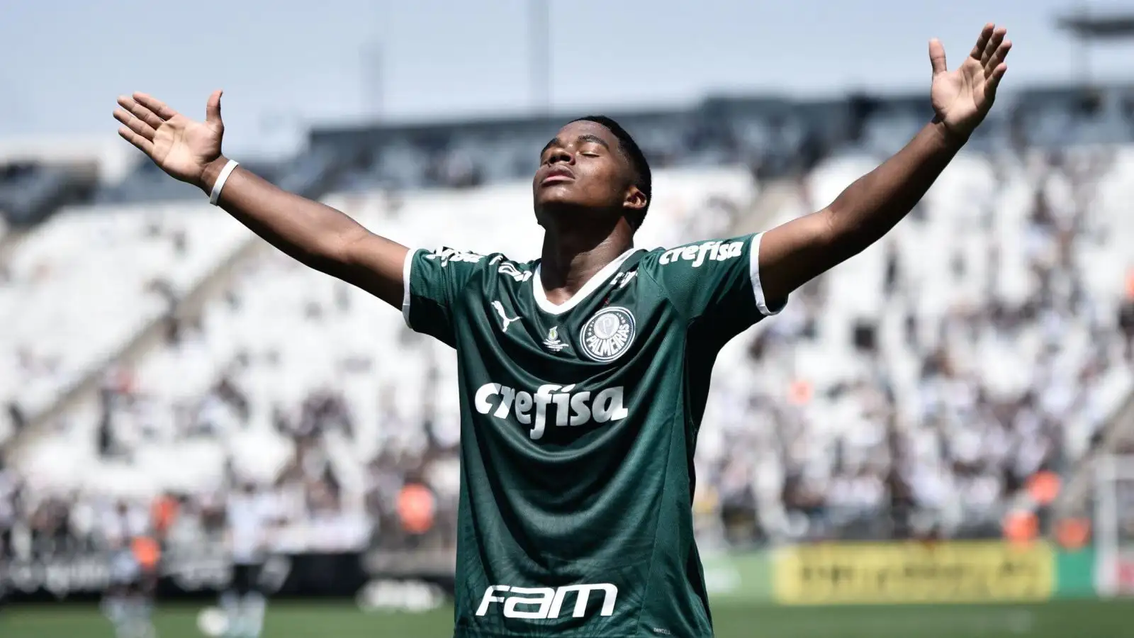 Man Utd attacking target labelled ‘a phenomenon’ by Premier League star but Barcelona, Real Madrid also lurking