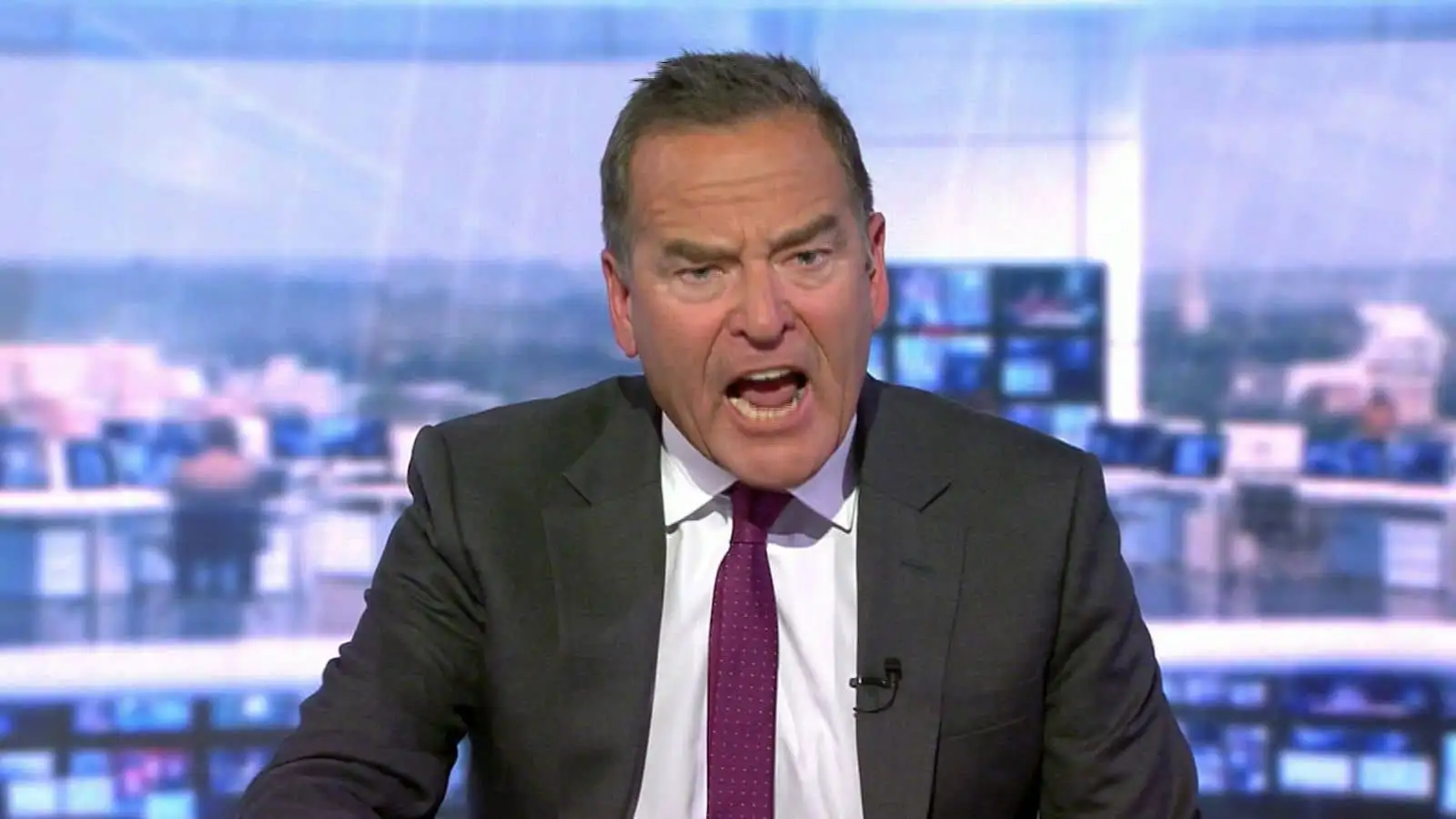 Jeff Stelling on Soccer Saturday - pic courtesy of Sky Sports