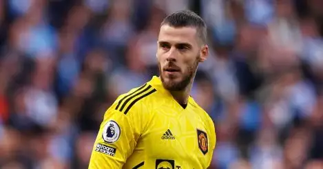 David de Gea ‘in talks’ with European heavyweights after former Man Utd star is beaten to Real Madrid move by keeper rival