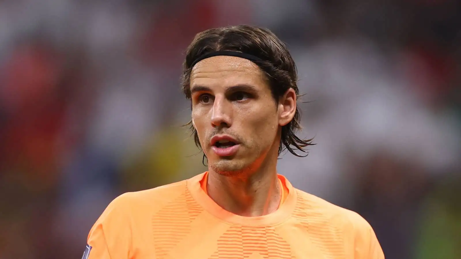 Fabrizio Romano confirms Bayern attempts to hijack Man Utd deal, with Aston Villa ace no longer required