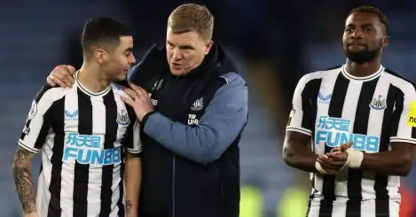 Eddie Howe, Miguel Almiron Leicester v Newcastle