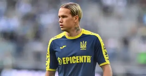 Arsenal agony as Chelsea agree personal terms with Mykhaylo Mudryk, with contract length revealed after successful €110m bid