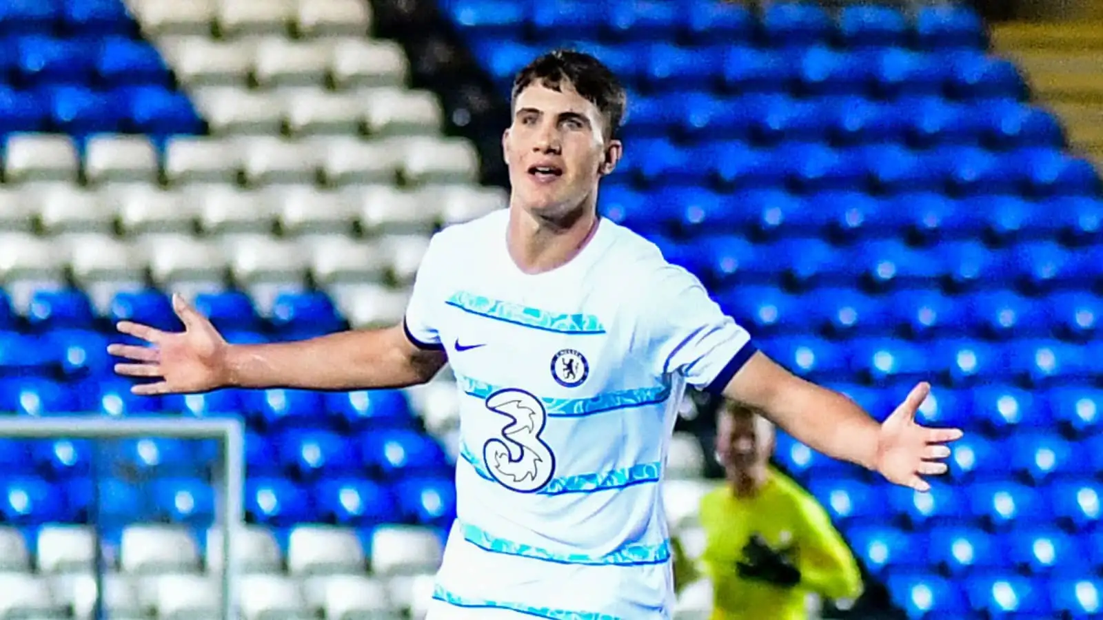 Chelsea exodus begins with £17.5m signing to take step down; Aston Villa, Everton new frontrunners for classy Blues forward