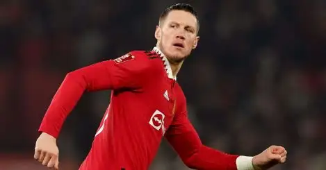 Wout Weghorst given brutal nickname as Ten Hag gets ‘desperate’; Man Utd star ‘most irritating player in the PL’