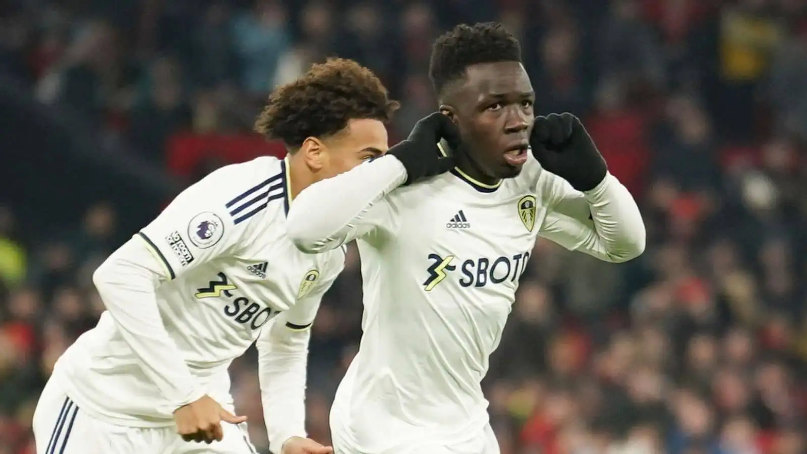 Everton in panic mode as Tottenham join race for £25m target; attacker wants to leave Leeds ‘ASAP’