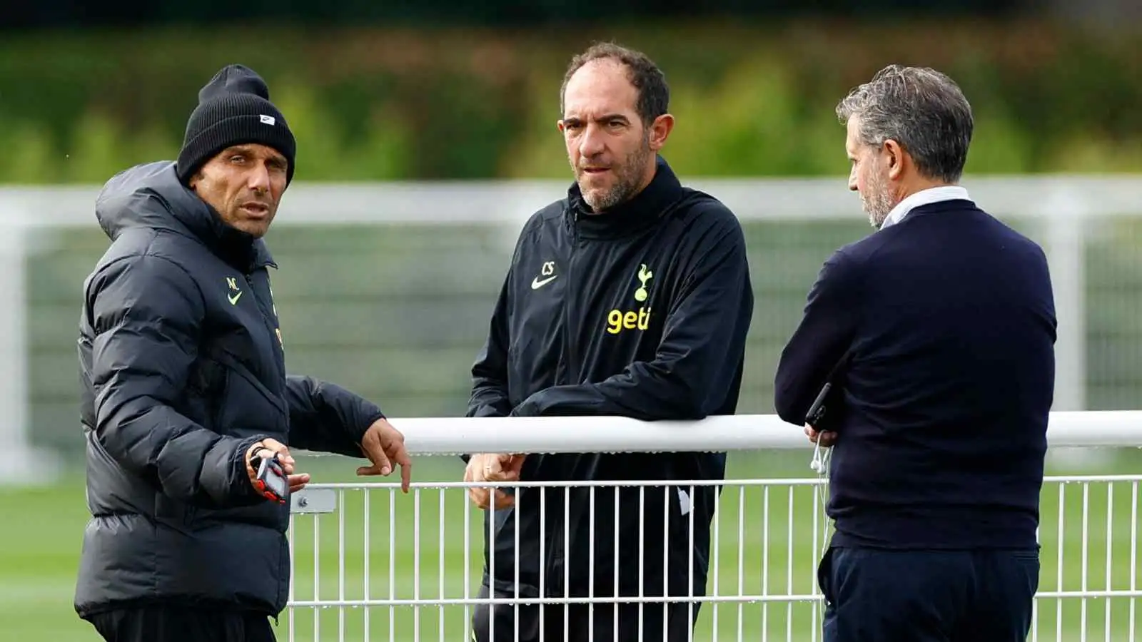 Antonio Conte talks with Tottenham Hotspur break down