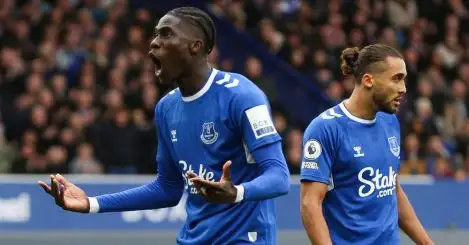 Sources: Everton forced into reluctant Amadou Onana decision to fill Sean Dyche striker hole