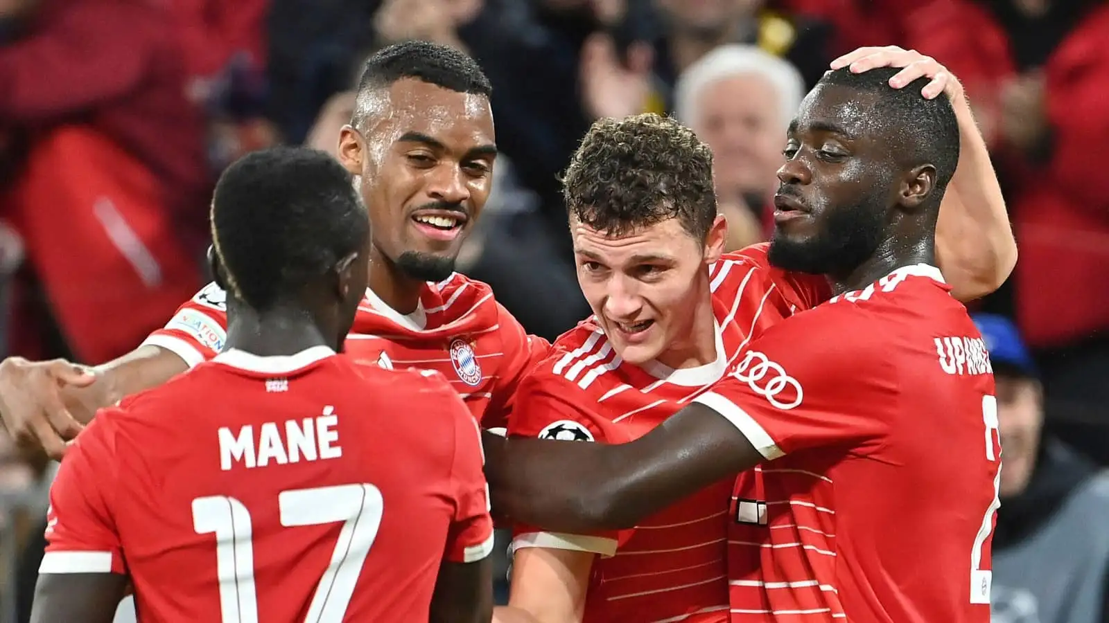 Ryan Gravenberch, Sadio Mane, Benjamin Pavard and Dayot Upamecano of Bayern