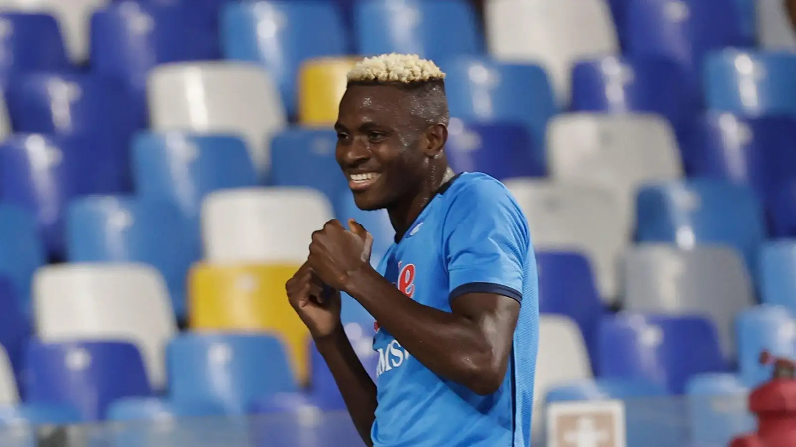 victor osimhen celebrates for napoli