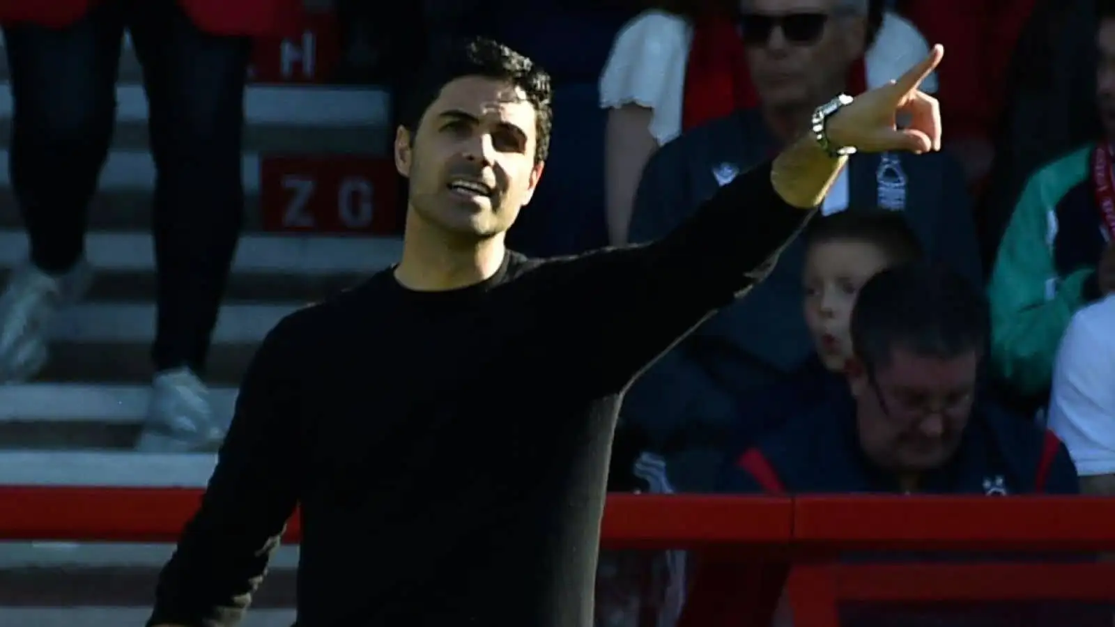 Mikel Arteta managing Arsenal