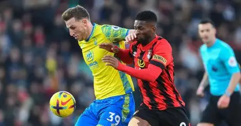 Crystal Palace ‘closing in’ on Premier League free agent as ‘final details’ of bargain deal are discussed
