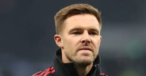 UCL club close to signing Man Utd star, as Fabrizio Romano confirms Ten Hag replacement plan