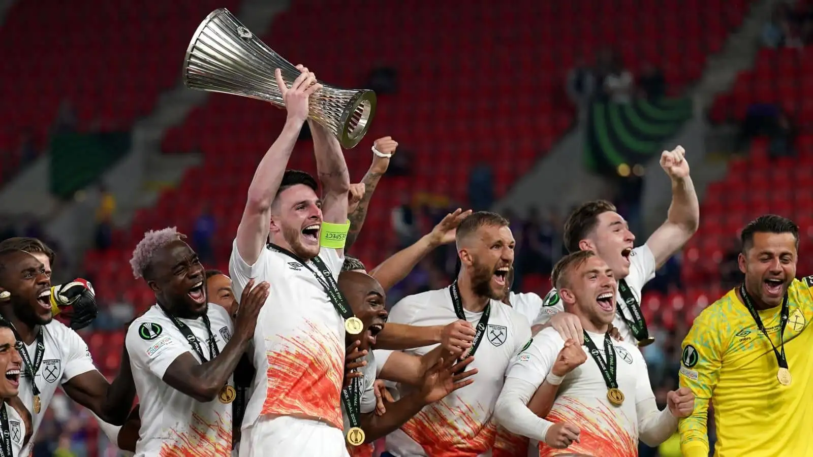 Moyes and Bowen in dreamland as West Ham end 43-year wait for major trophy after dramatic night in Prague