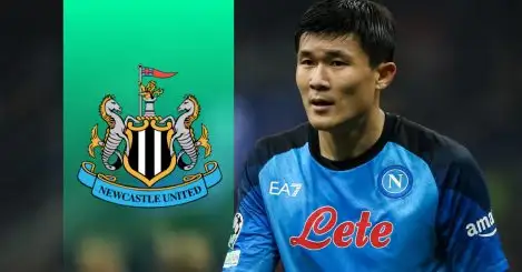 Newcastle last-minute ‘call’ to Man Utd target revealed as Howe tries to poach Ten Hag favourite