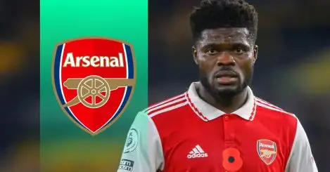 Exclusive: Arsenal urged to avoid ‘big risk’ by keeping senior star, as two potential suitors named
