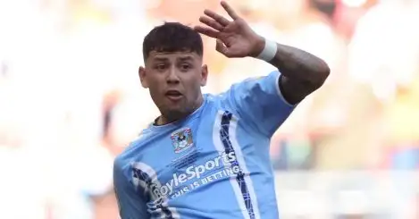 Gustavo Hamer playing for Coventry City