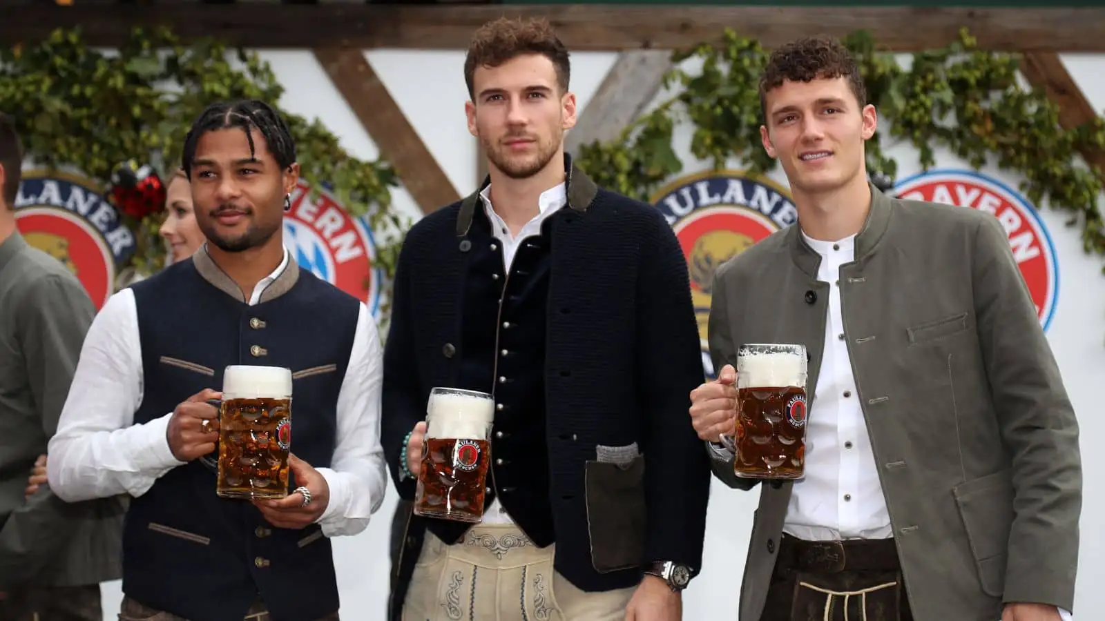 Benjamin Pavard: Likely final destination revealed as Arsenal, Man Utd look to tie up major transfer