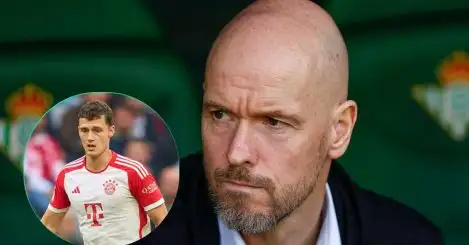 Double Man Utd transfer collapse leaves Ten Hag fuming as Arsenal push forwards with signing