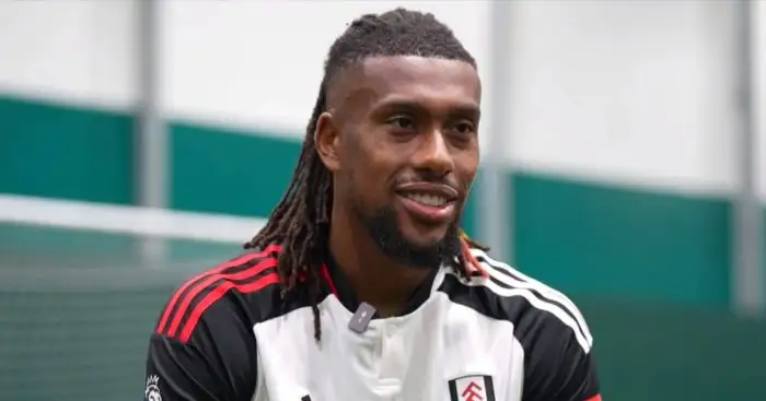 Alex Iwobi signs for Fulham - picture via Fulhamfc.com
