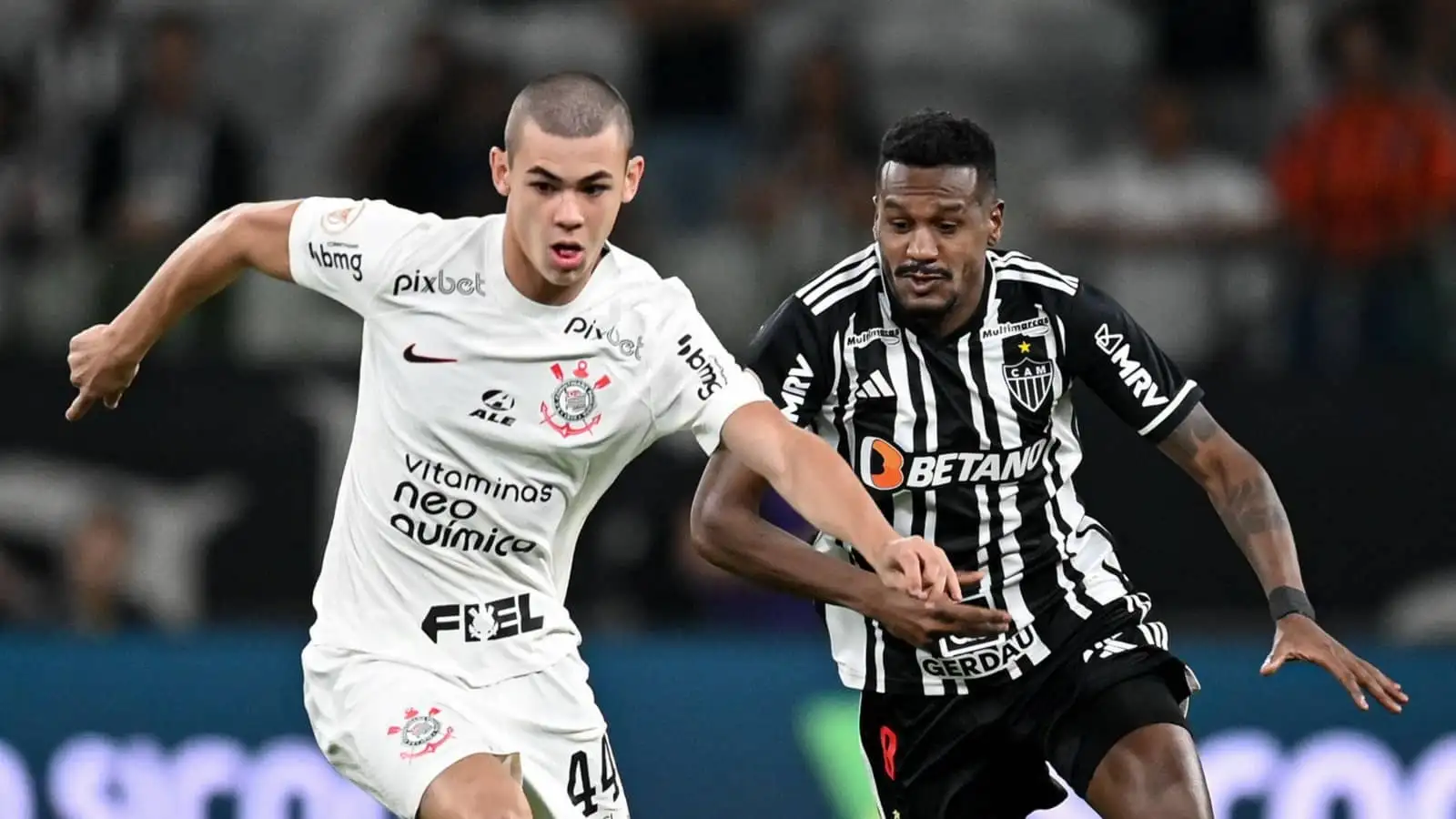 Fabrizio Romano delivers hammer blow to Arsenal in chase to sign Brazilian midfield sensation