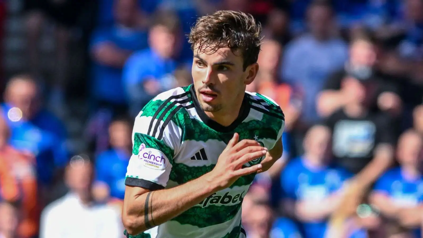 Matt O'Riley playing for Celtic